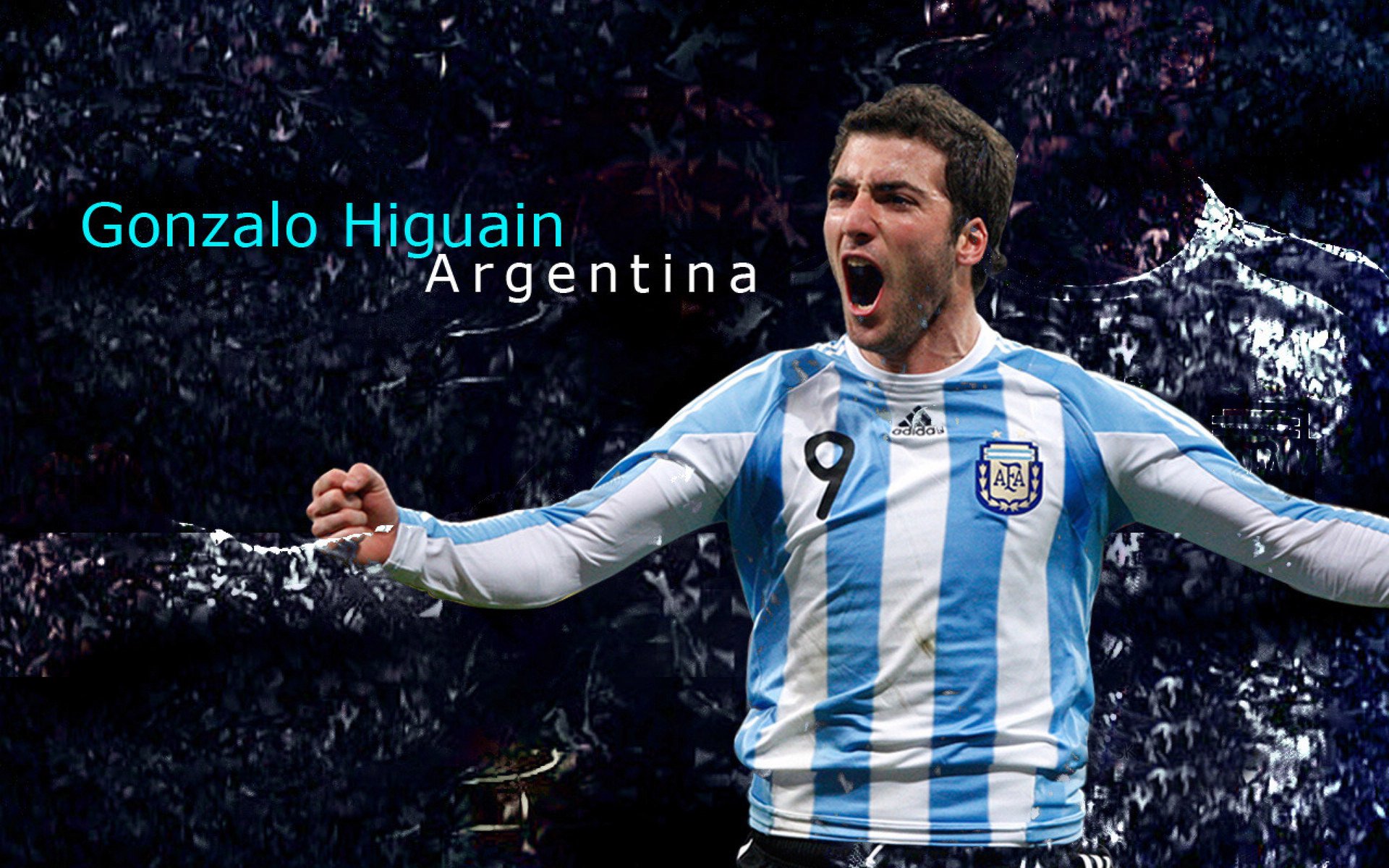 “华金·托比利亚的强硬防守与积极进攻,成就美洲狮队新一代战术体系”